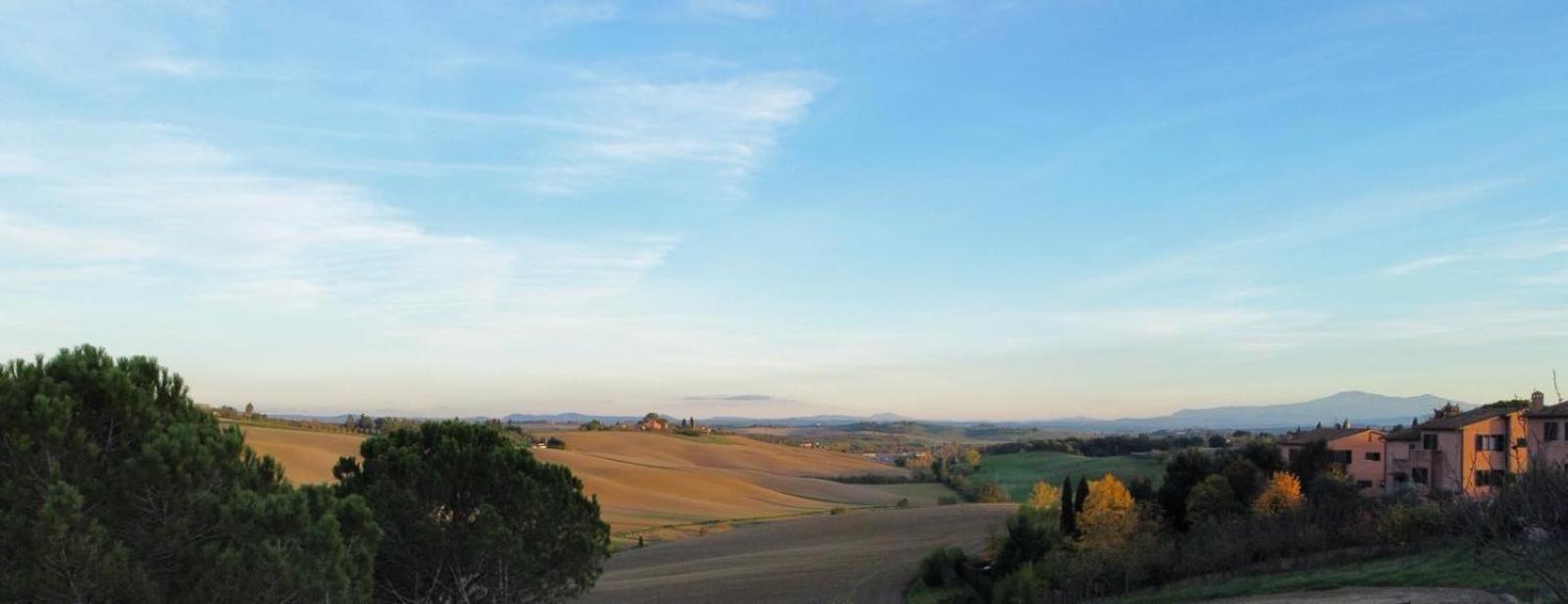 Agriturismo La Terrazza Sul Mangia Siena Exteriör bild
